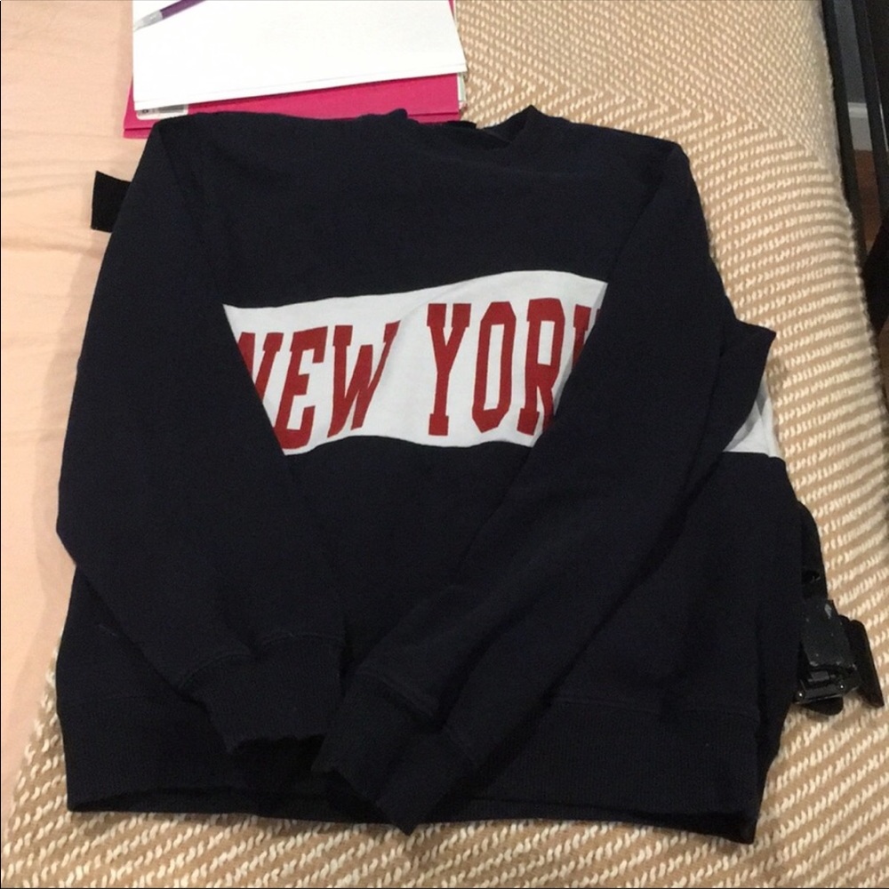 brandy melville crew neck